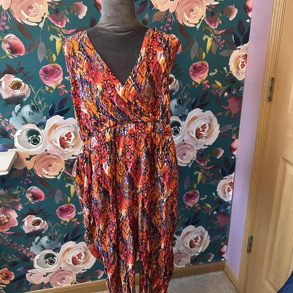 Adorable Ali & Kris BOHO multicolor jumpsuit/romper. - Picture 5 of 6